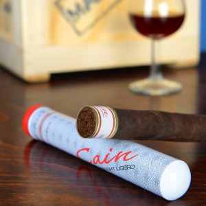 Doutník Cain 550 Maduro Tubo