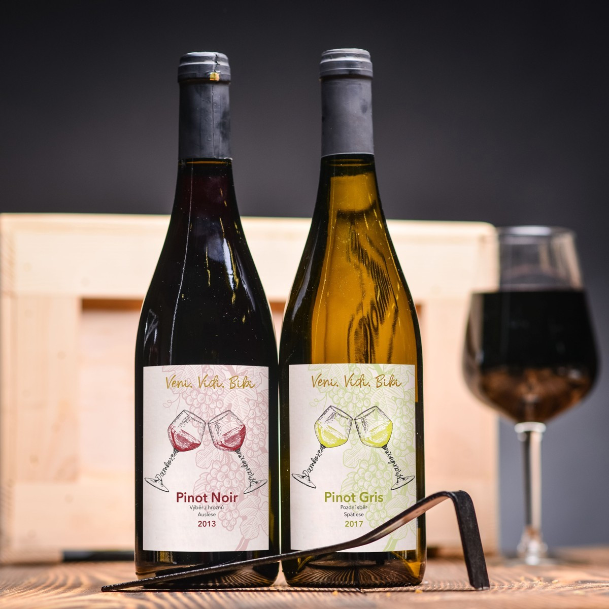 rulandske sede Gotberg a rulandske modre Gotberg vino.jpg