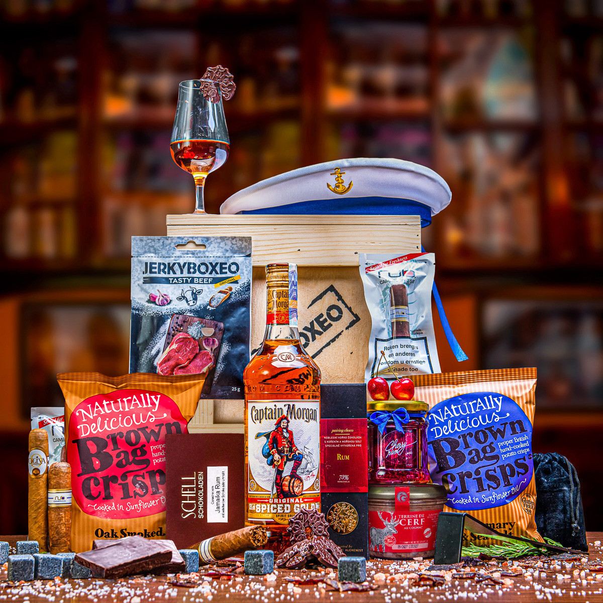 Bedna s rumem Captain Morgan XXL