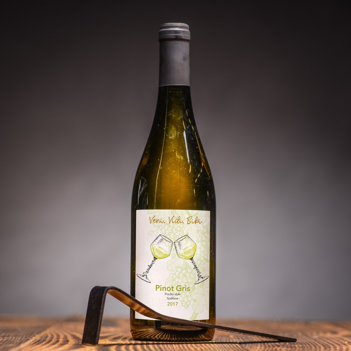 bilé víno pinot gris rulandske sede gotberg.jpg