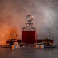 Sada na luxusní alkohol s křišťálovou karafou z českého skla 800 ml