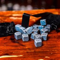 Sada na luxusní alkohol s křišťálovou karafou z českého skla s gravírováním 800 ml
