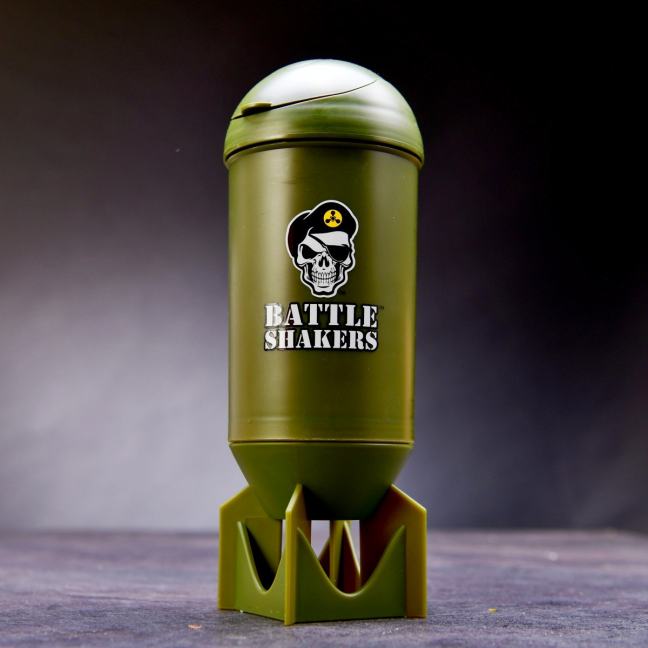 Stylový shaker ve tvaru bomby 600 ml