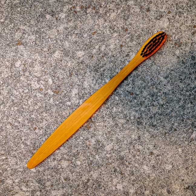 Praktický Bambusový kartáček - černý
